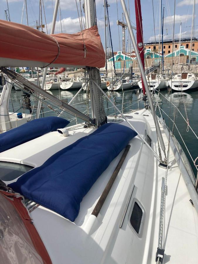 Hotel Sea Bloom - Sleep & Sail In Tejo Lissabon Exterior foto